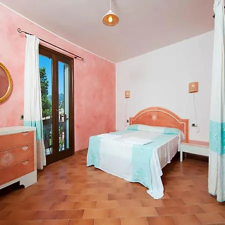 Coastal Hideaway With Pool *