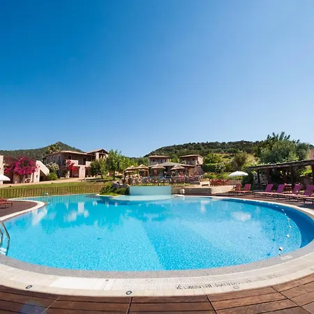 In With Swimming Pool * Villasimius