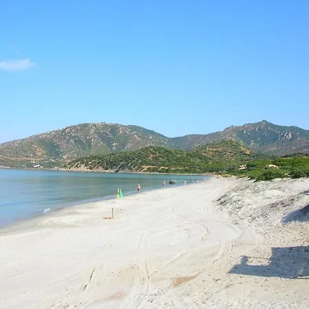 Coastal Hideaway With Pool Appartement