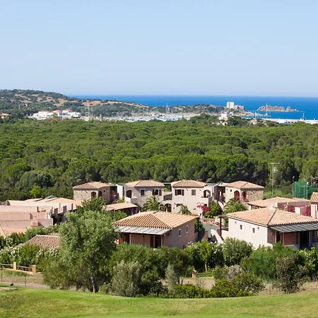 Daire Coastal Hideaway With Pool Villasimius